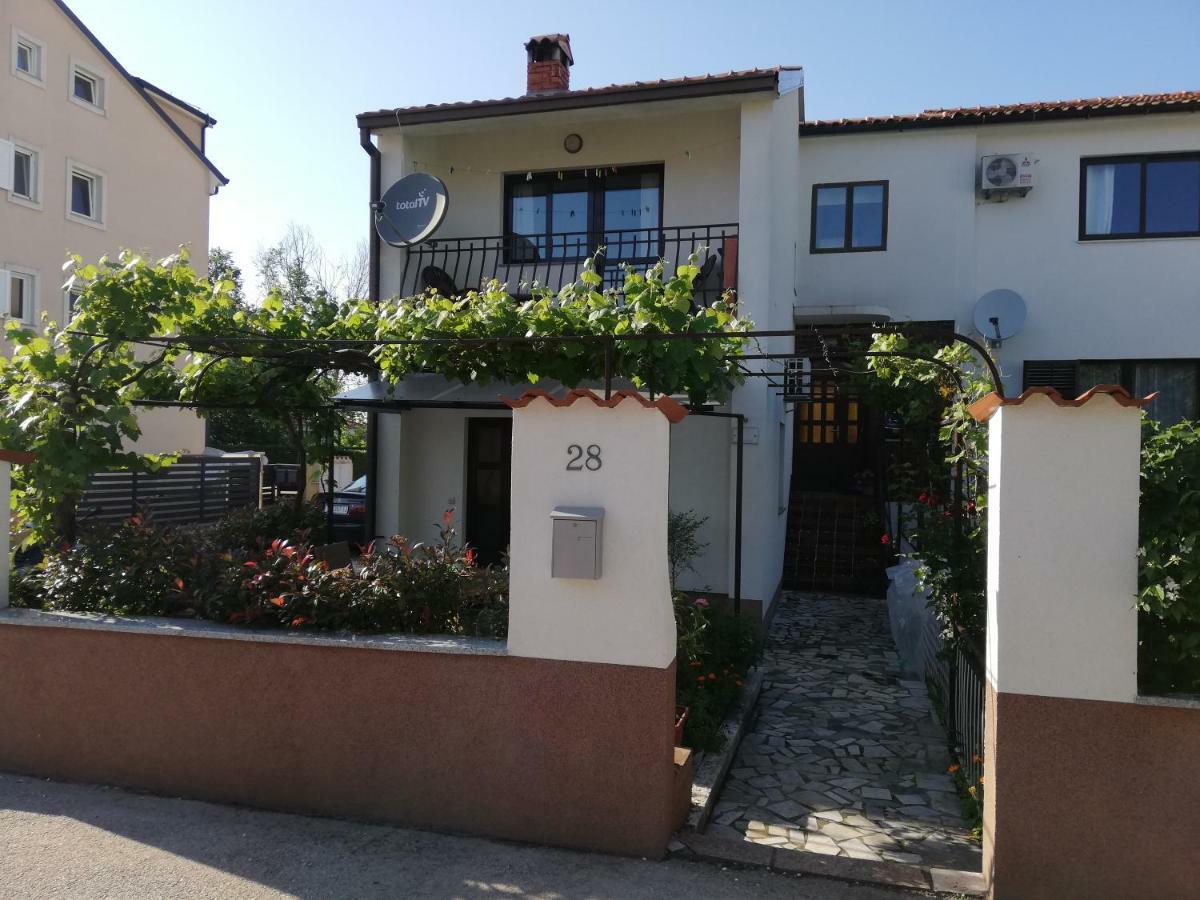 Family Apartman Luka Apartment Rovinj Exterior foto