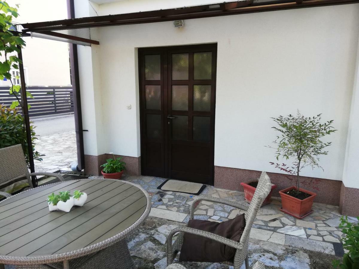 Family Apartman Luka Apartment Rovinj Exterior foto