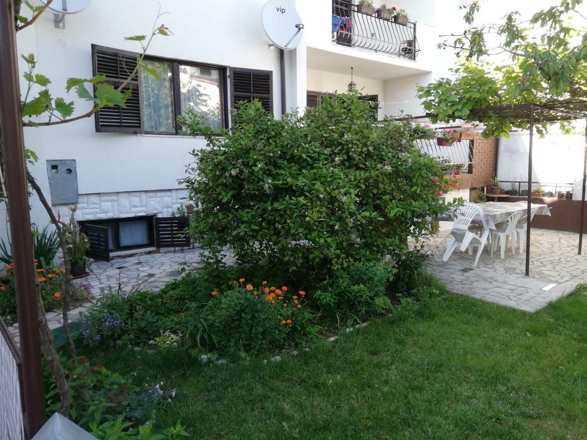 Family Apartman Luka Apartment Rovinj Exterior foto